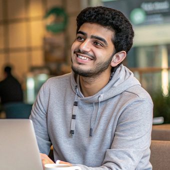 Trade Vector AI حلول مالية إماراتية